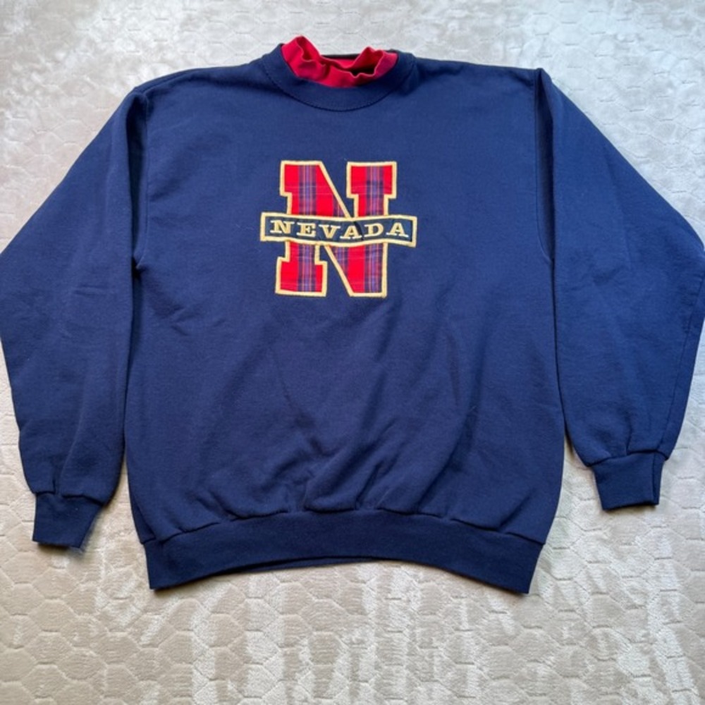 VTG Santee Pluma University‎ of Nevada Grandma Sweatshirt Sz Lg USA Made Plaid